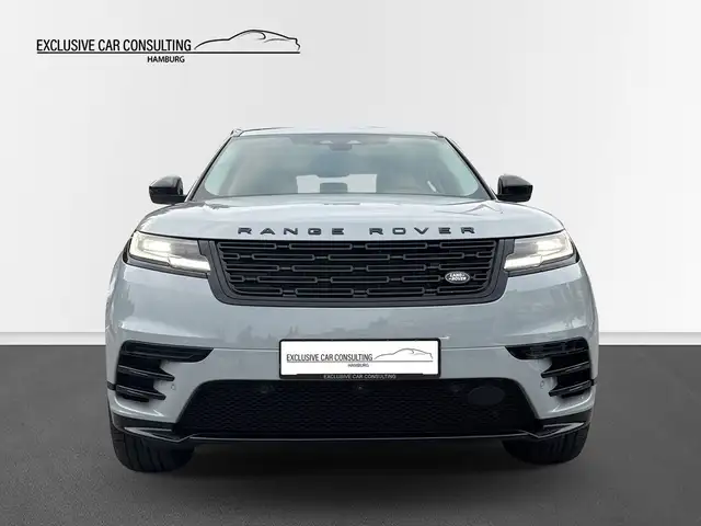 Land Rover Range Rover Velar view 2