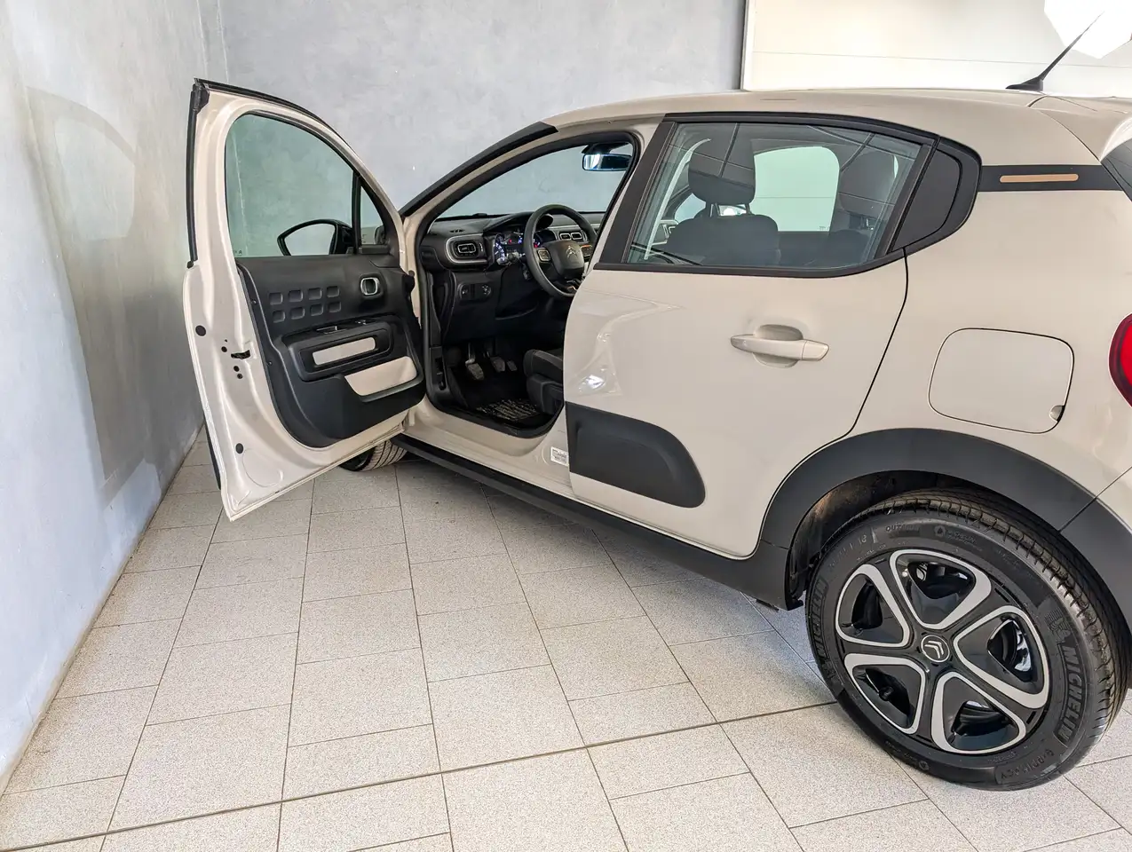 Citroen C3 1.2 puretech 83cv C-Series, миниатюра 3