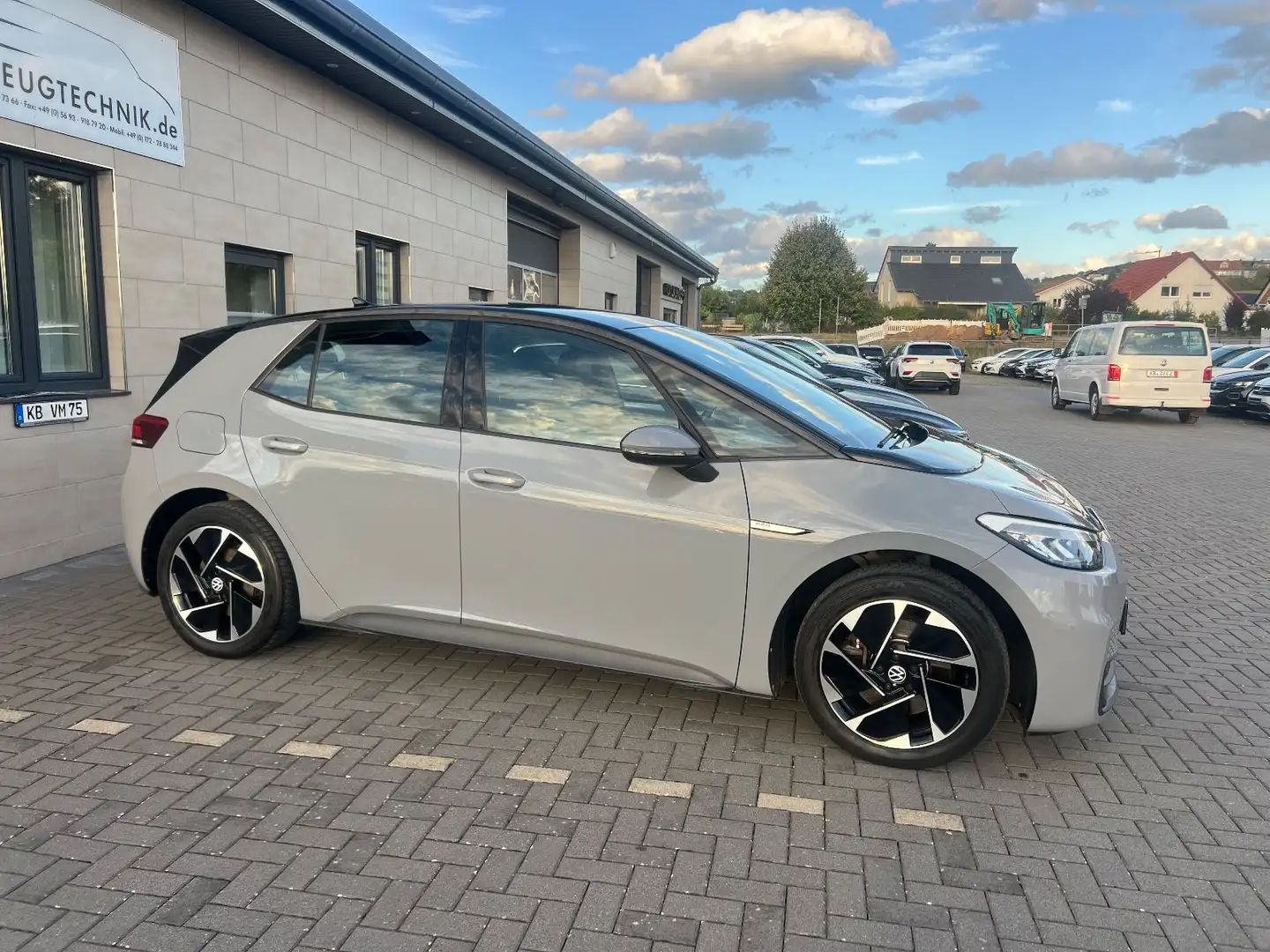 Volkswagen ID.3 Pro Performance ACC*Infotainment*150 KW Grau - 2