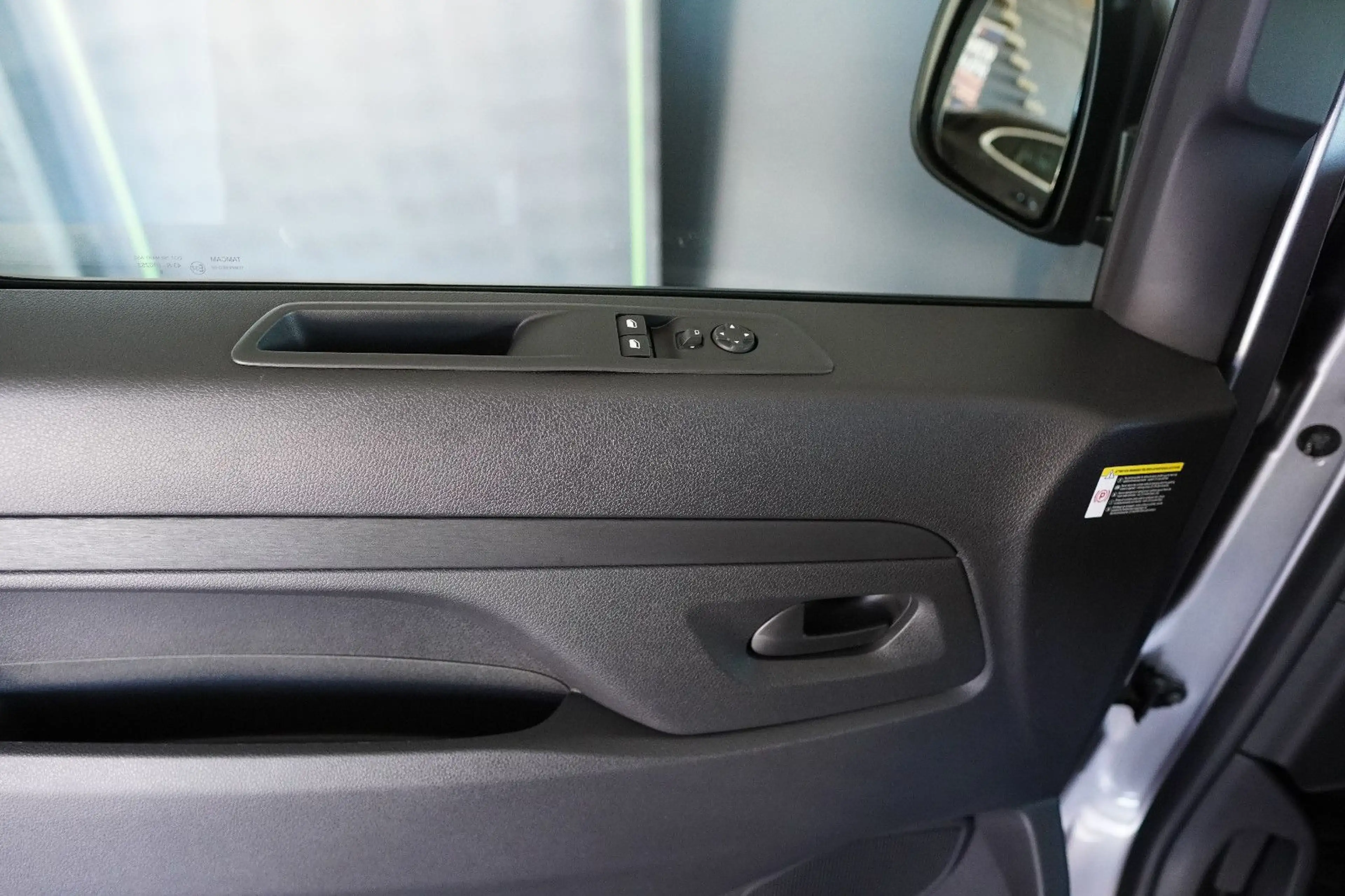 Peugeot Expert Kasten M*Holz Ausbau*180°Kamera*CarPlay* — photo 13