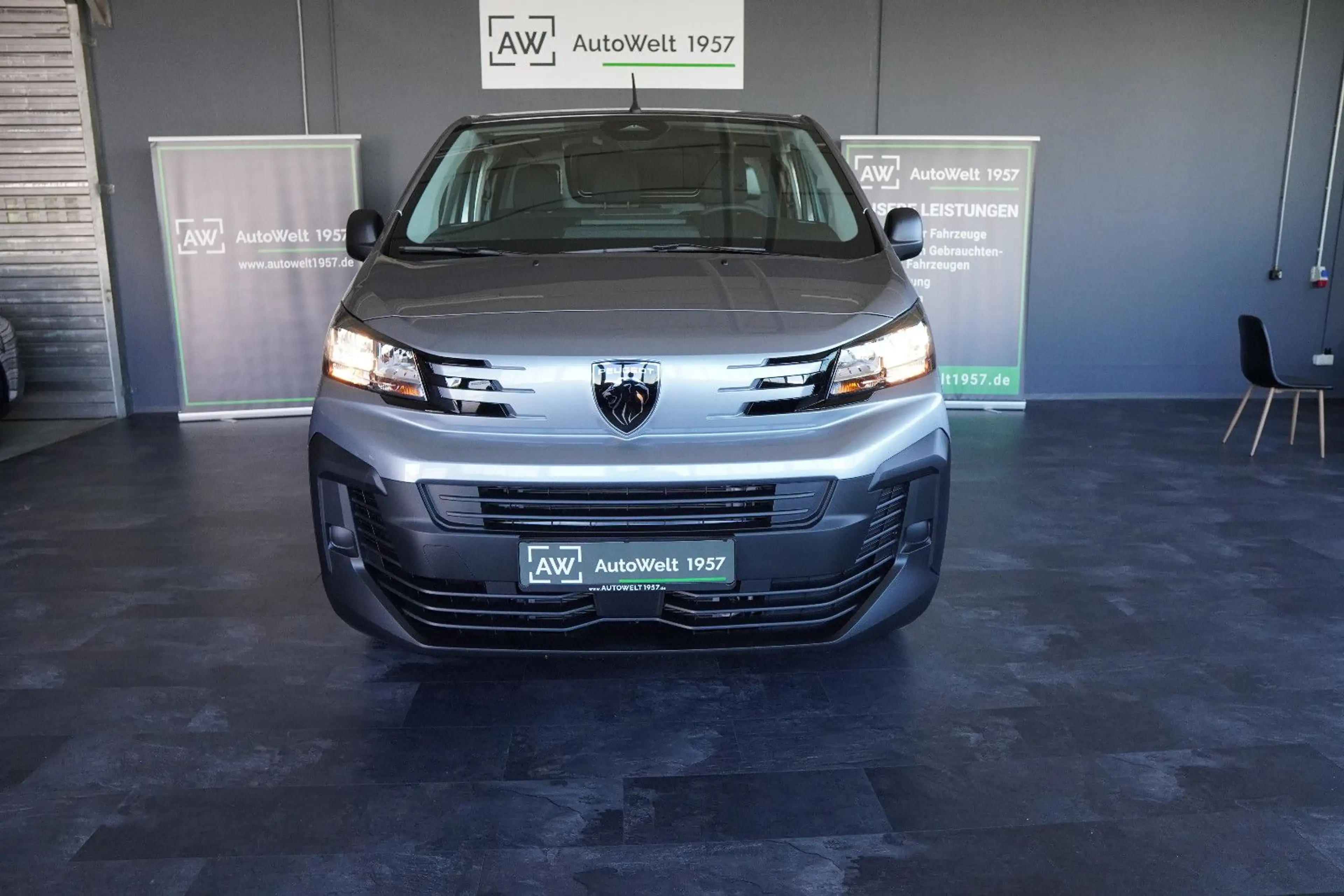 Peugeot Expert Kasten M*Holz Ausbau*180°Kamera*CarPlay* — photo 2
