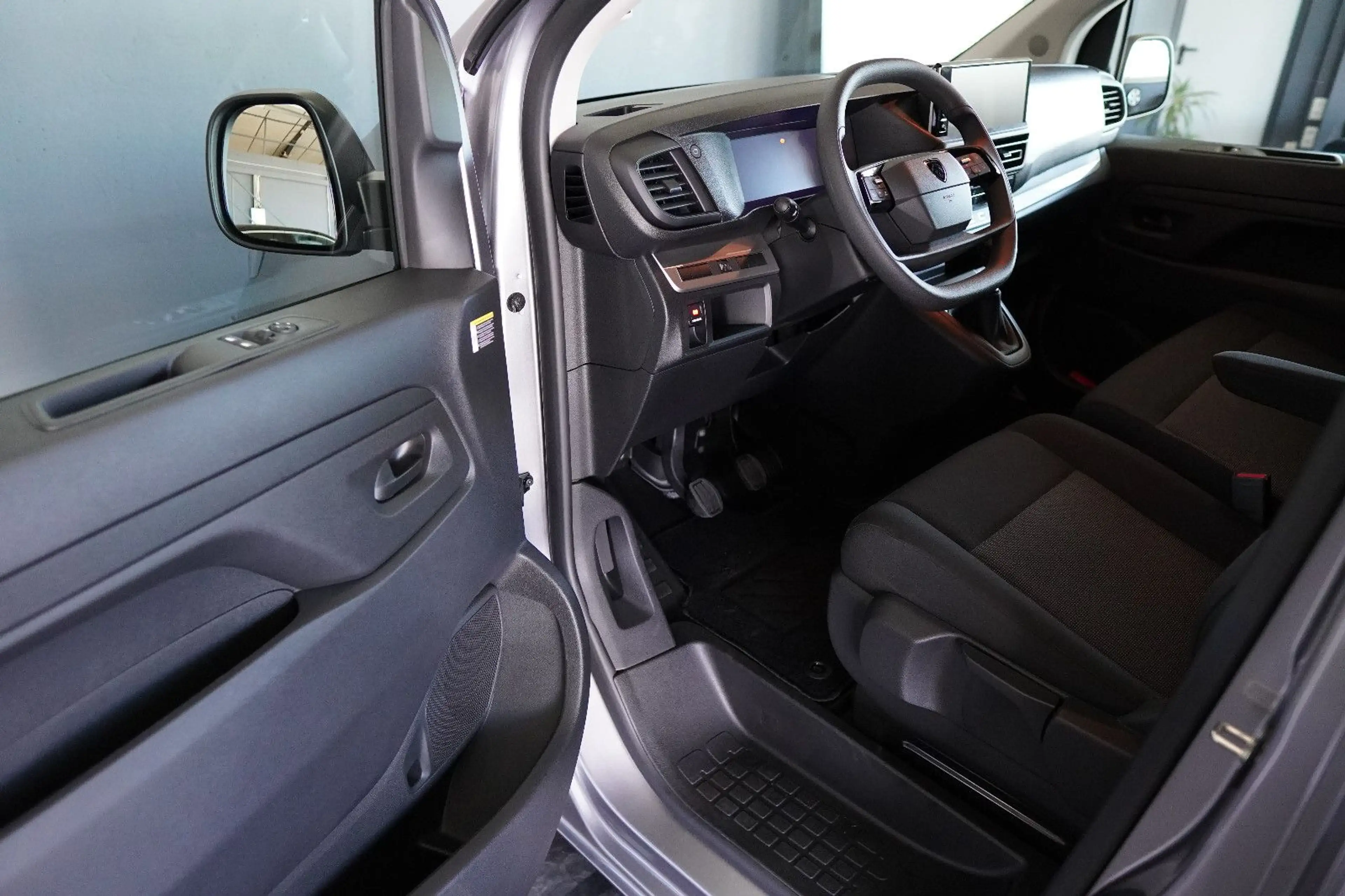 Peugeot Expert Kasten M*Holz Ausbau*180°Kamera*CarPlay* — photo 12