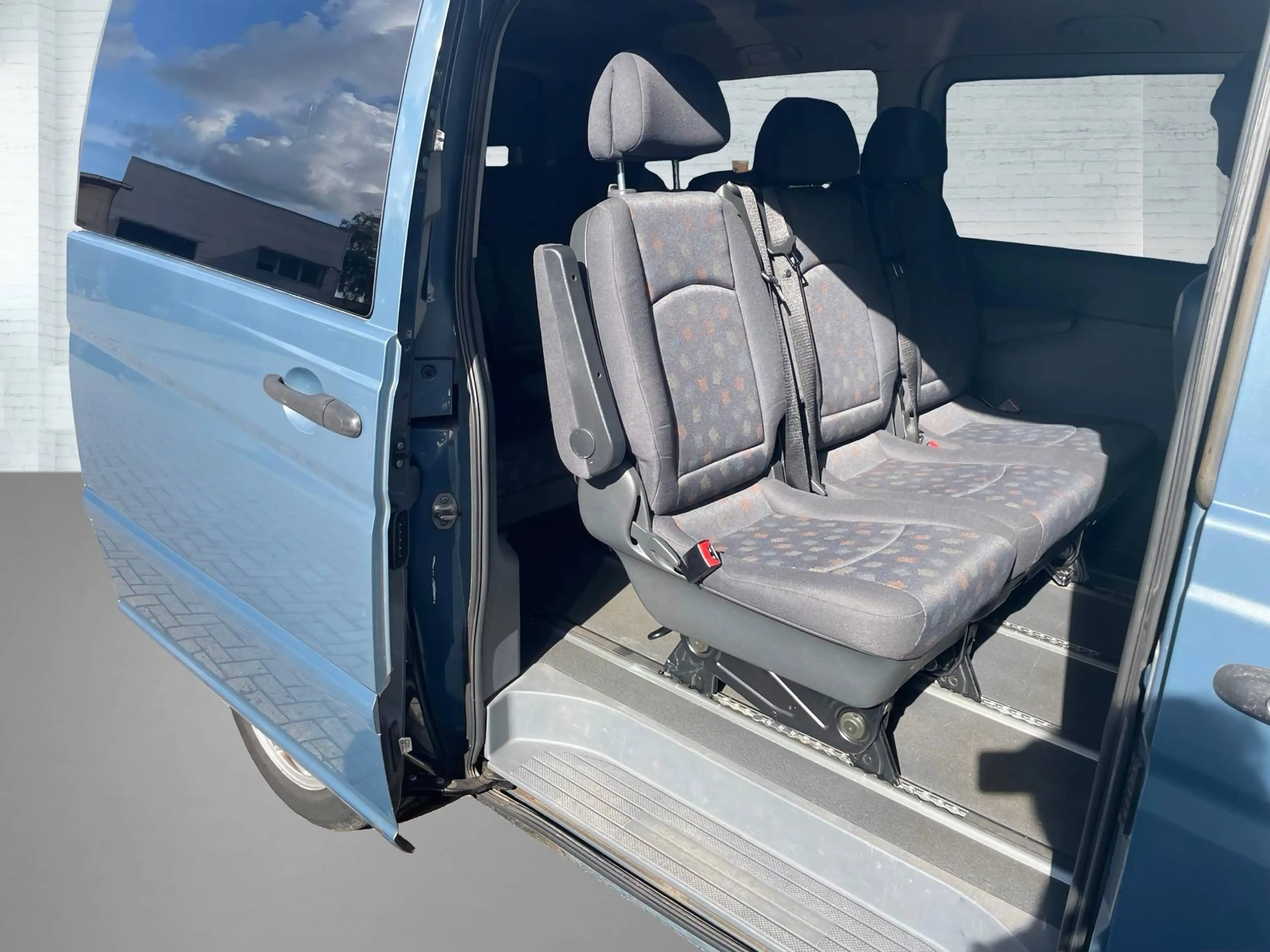 Mercedes-Benz Vito Vito 115 CDI lang, Autom,8S,2H,AHK,PDC,Klima,TÜV — photo 13