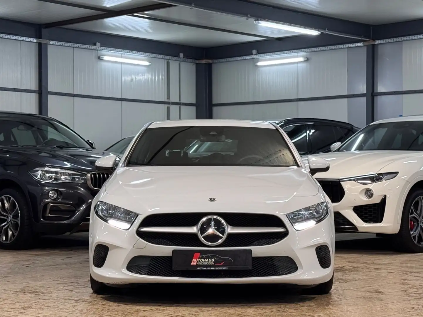 Mercedes-Benz A 160 KAMERA*KOMFORT*MBUX*DAB*1.HAND Blanc - 2