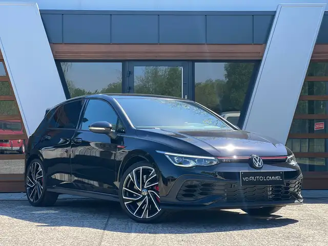 Volkswagen Golf GTI Clubsport - PANO/ HEAD UP/ DSG/ LED/ HARMAN KARDON/ GARANTIE