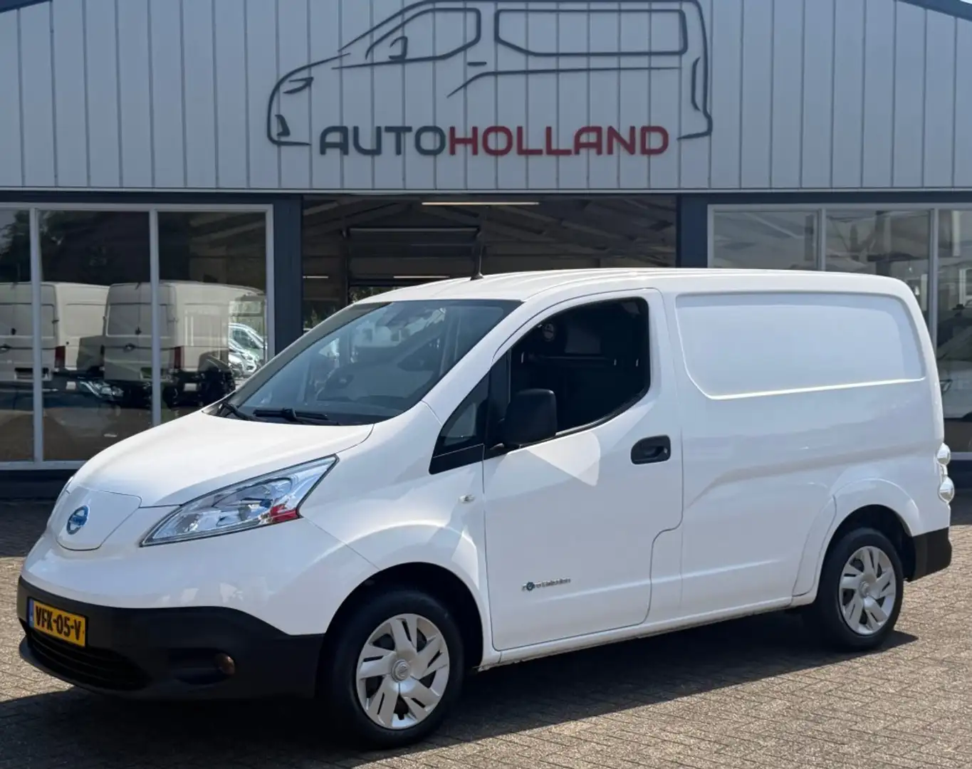 Nissan E-NV200 ZERO EMISSIE 40KWH 80KW 120PK AIRCO/ NAVIGATIE/ CR Weiß - 1