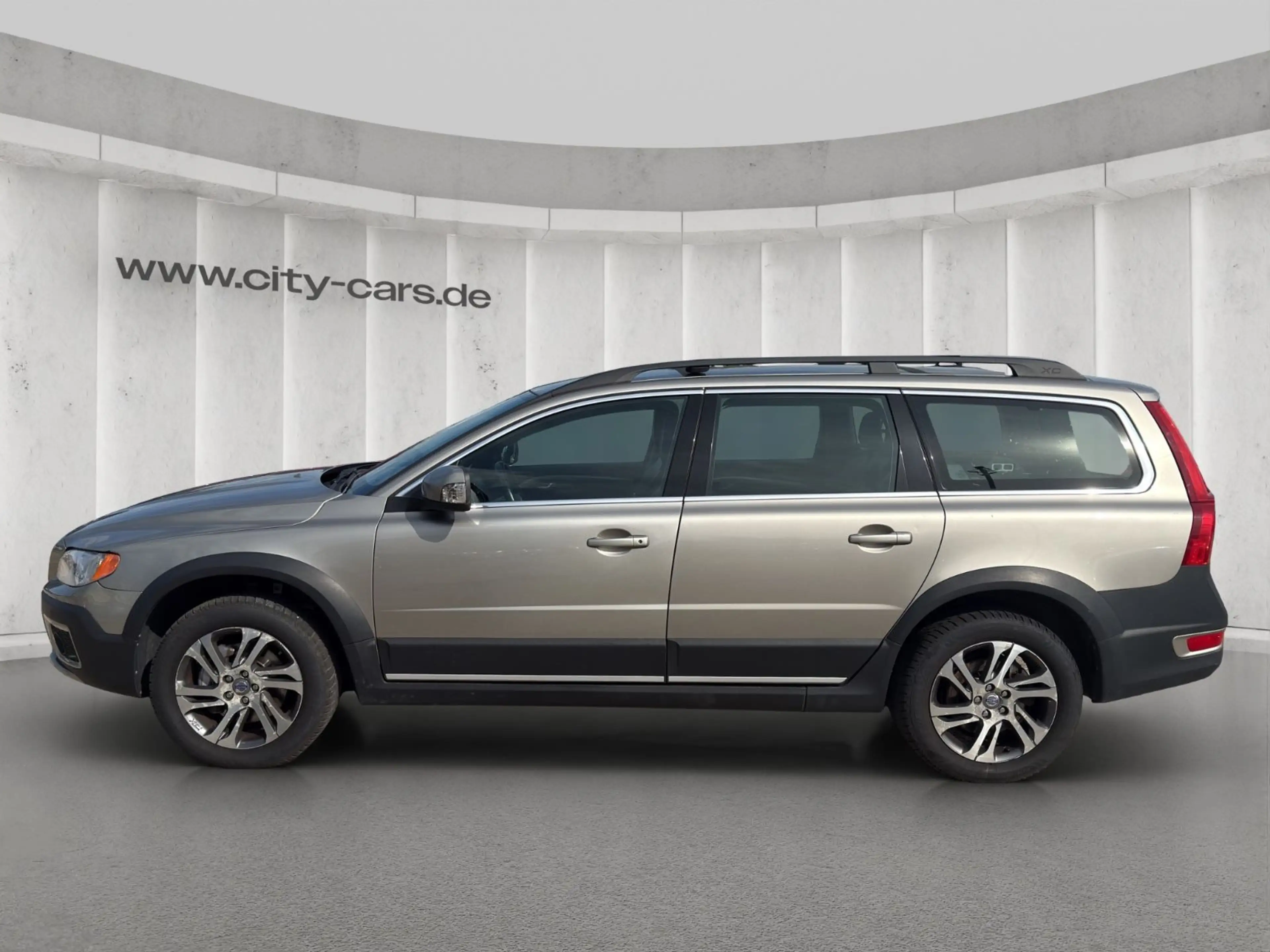 Volvo XC70 Momentum AWD*Automatik*Leder*Navi — photo 3