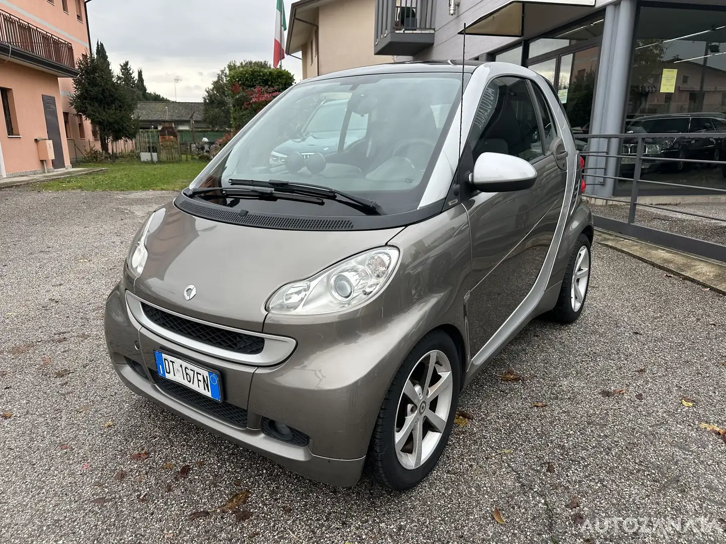 smart forTwo 1.0 71cv MHD coupé pulse Beige - 1