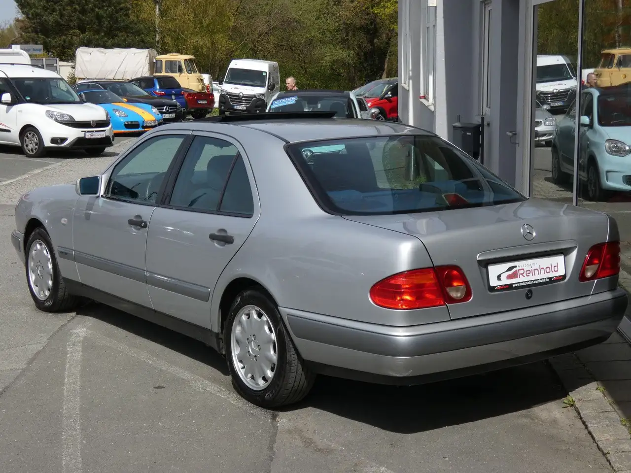 Mercedes-Benz E 280 CLASSIC KLIMA GSD SHZ TEMPOMAT ROSTFREI!, foto 7