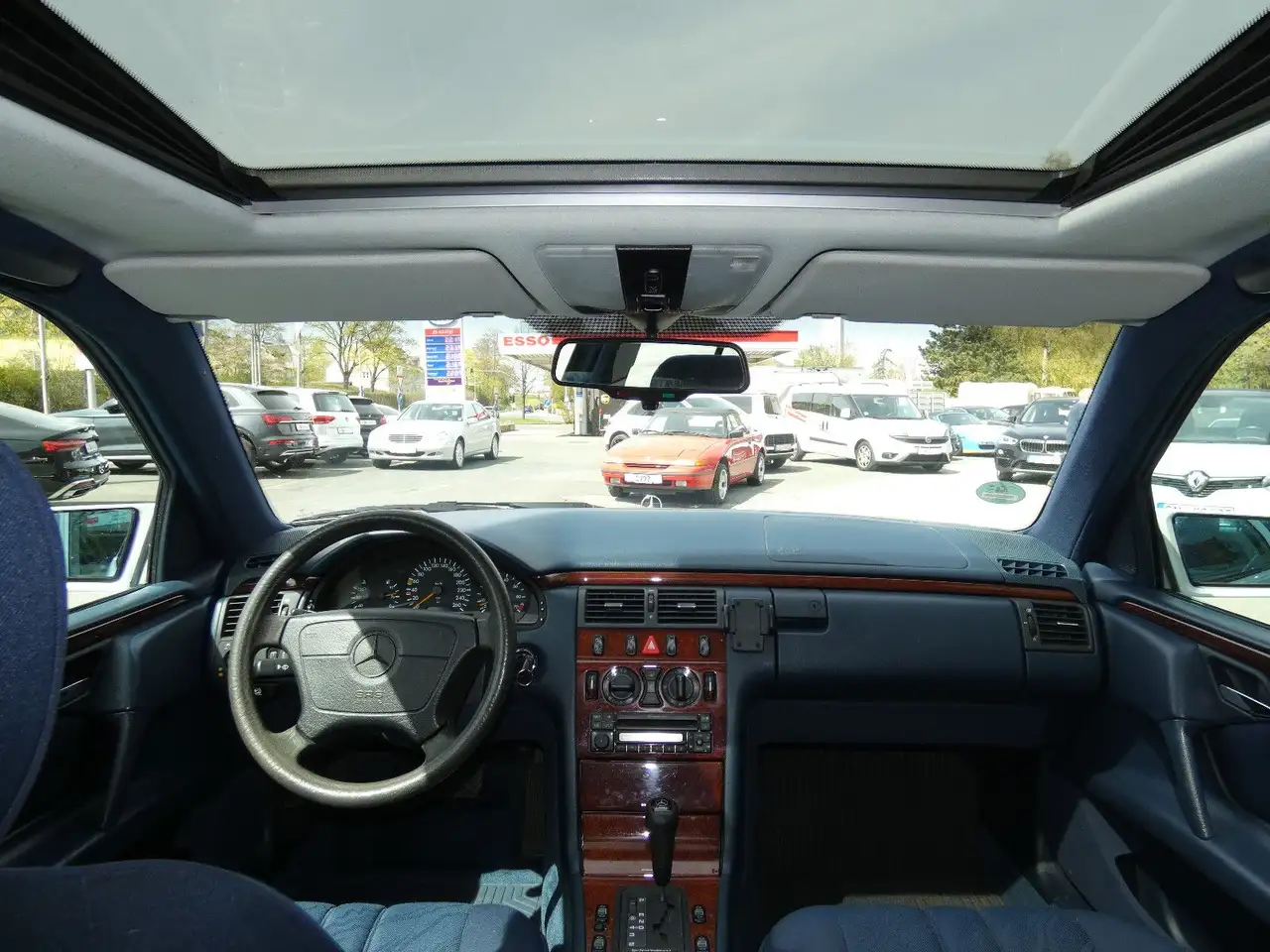 Mercedes-Benz E 280 CLASSIC KLIMA GSD SHZ TEMPOMAT ROSTFREI!, foto 2