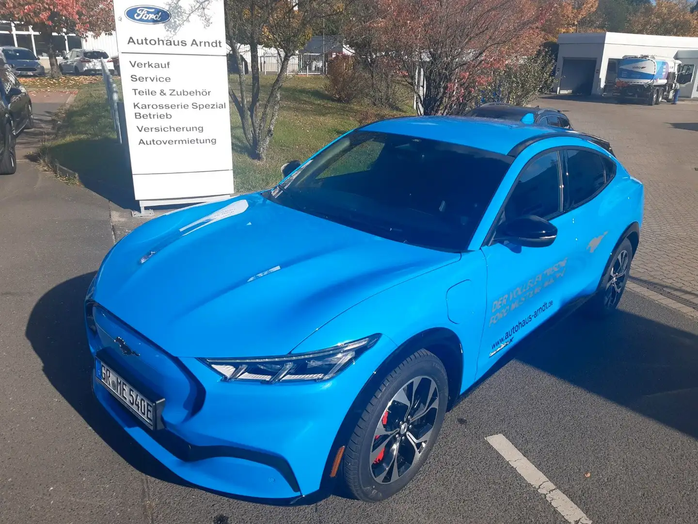Ford Mustang Mach-E AWD *99kWh Extended Range Blau - 2