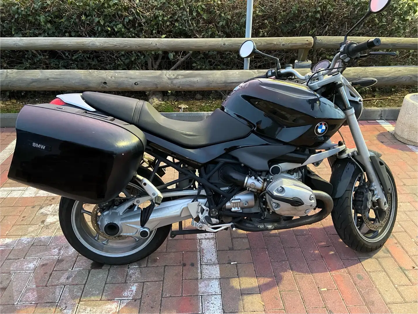BMW R 1200 R Noir - 2