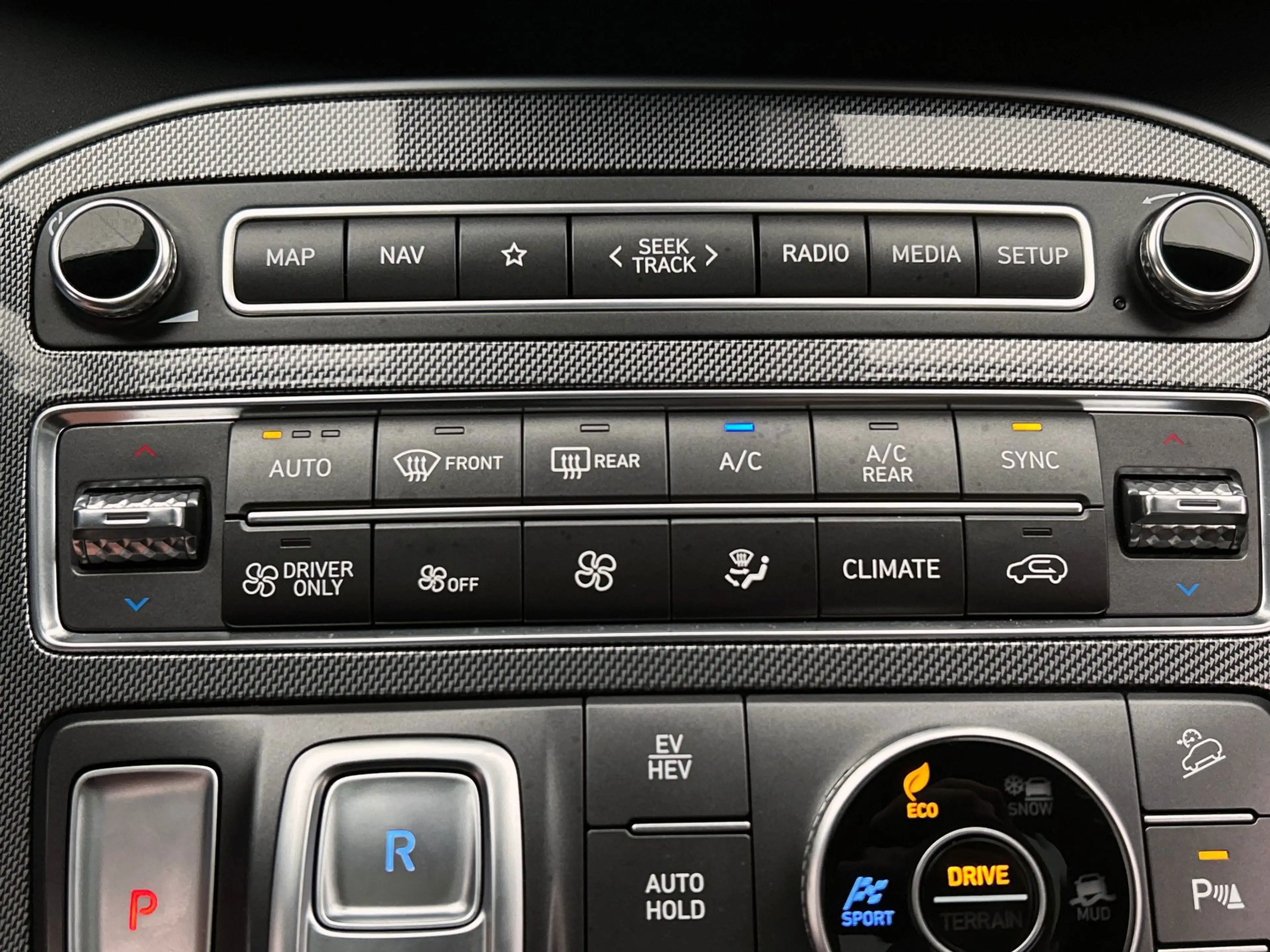 Hyundai SANTA FE 1.6 T-GDI PHEV Premium Sky 7 Persoons | 1e Eigenaa — photo 30