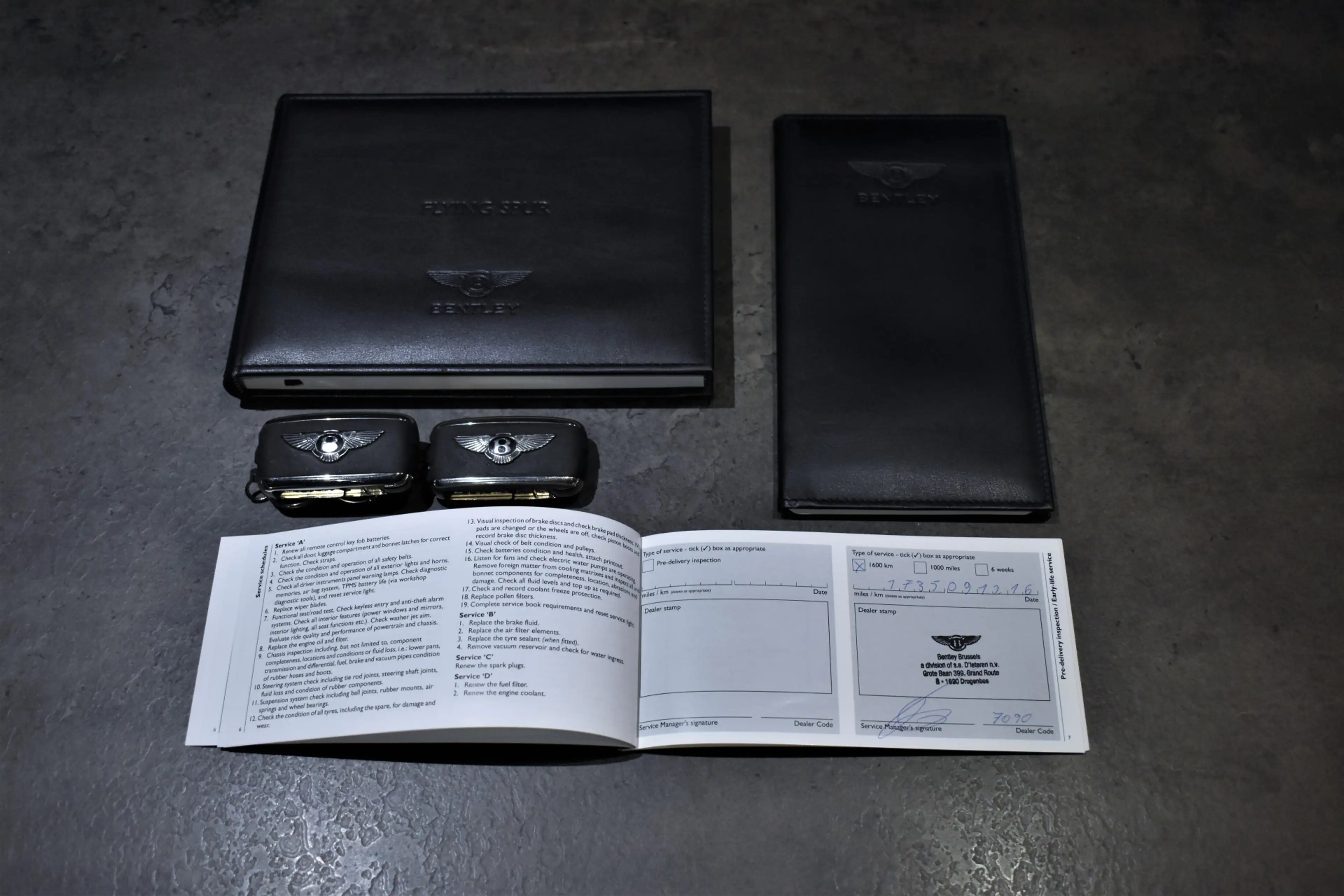 Bentley Flying Spur 4.0 V8 S 528pk Mulliner Dealer-OH Pano/Naim/Keyles — photo 39