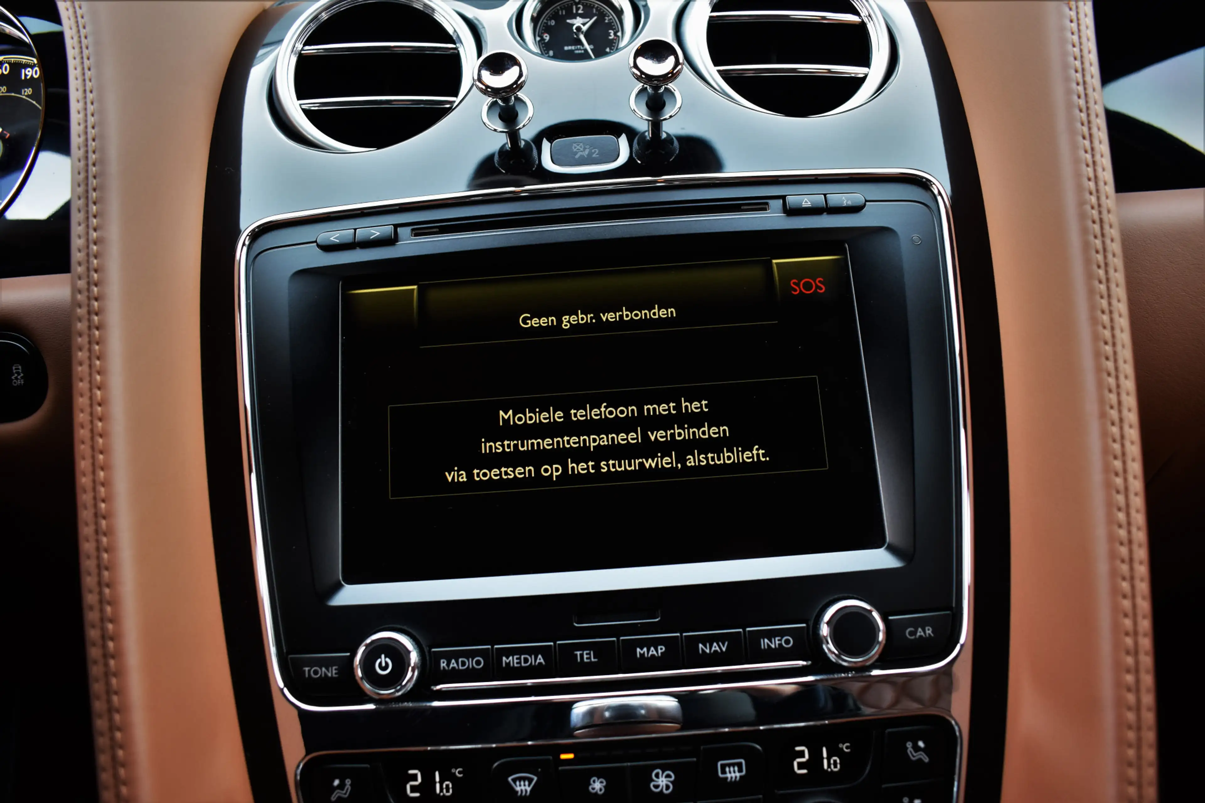 Bentley Flying Spur 4.0 V8 S 528pk Mulliner Dealer-OH Pano/Naim/Keyles — photo 27