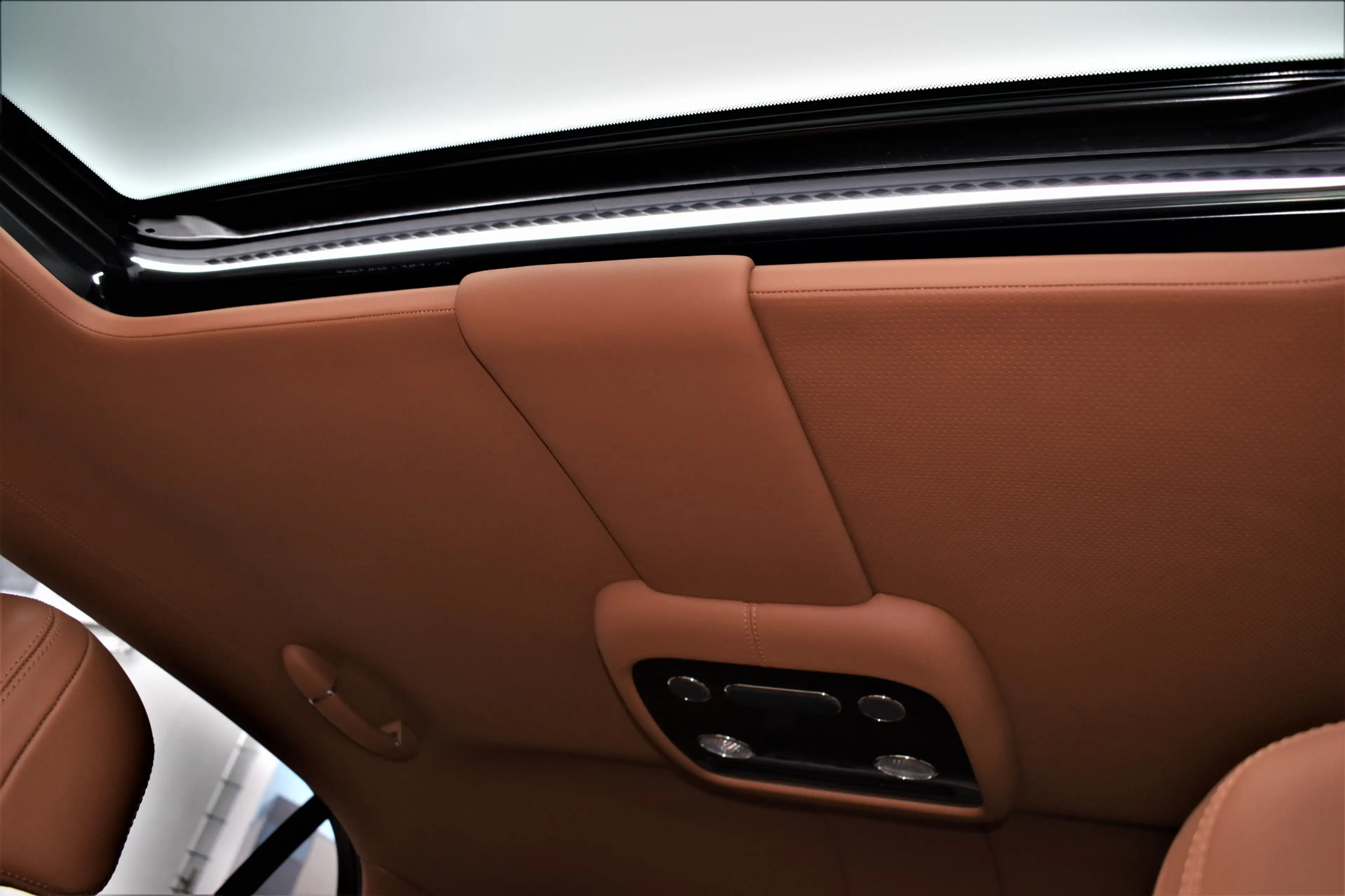 Bentley Flying Spur 4.0 V8 S 528pk Mulliner Dealer-OH Pano/Naim/Keyles — photo 20