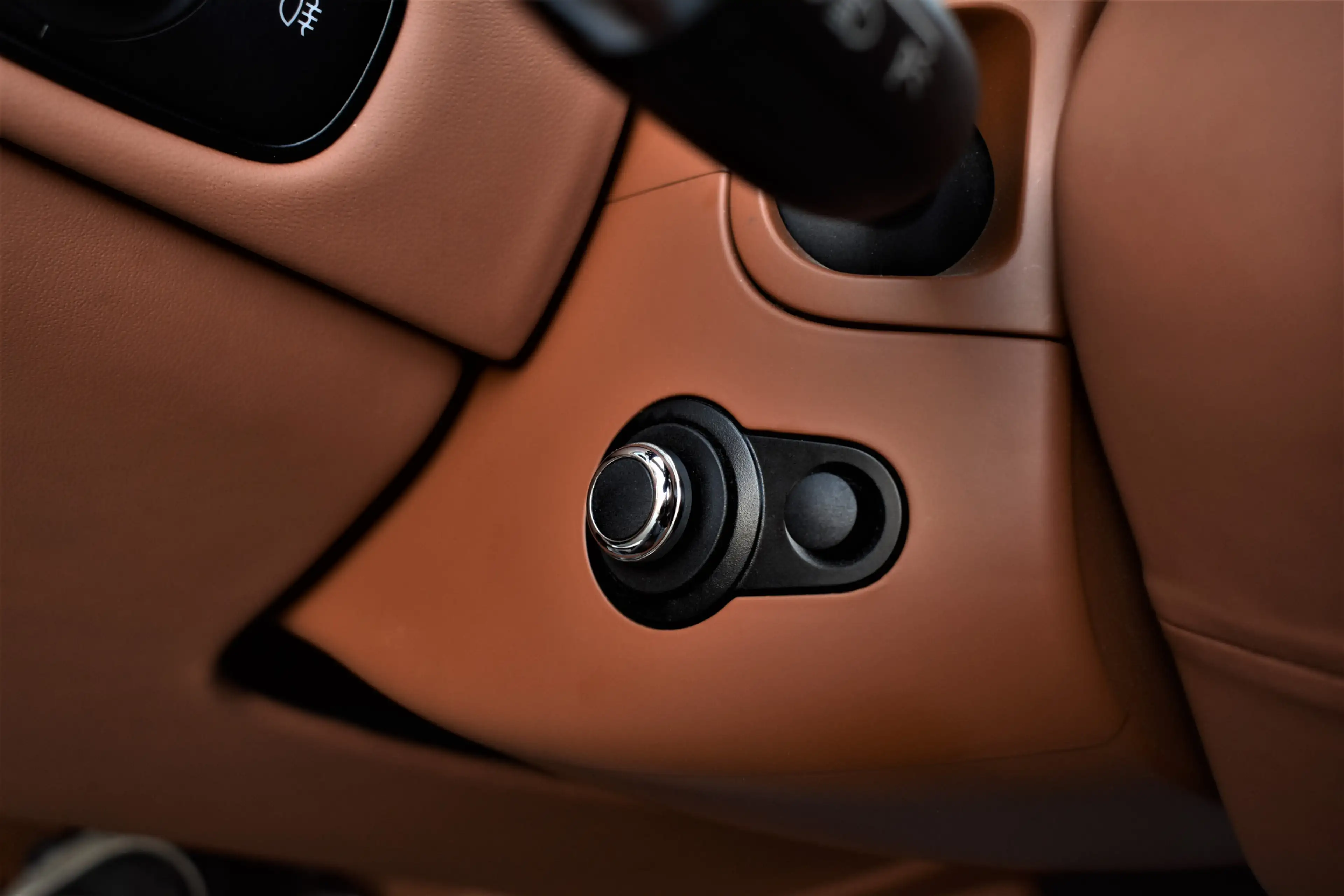 Bentley Flying Spur 4.0 V8 S 528pk Mulliner Dealer-OH Pano/Naim/Keyles — photo 36