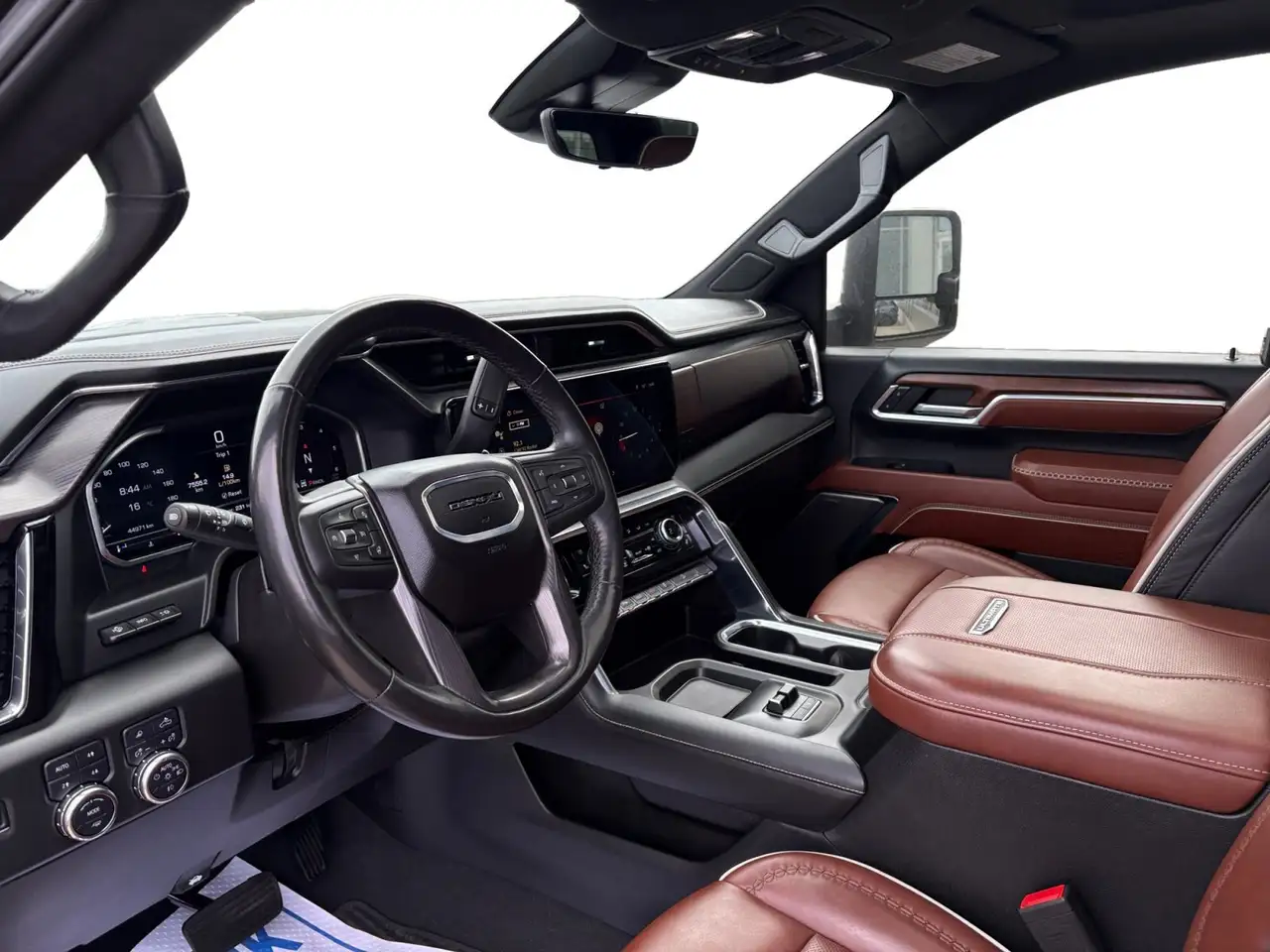 GMC Sierra 3500HD снимка GMC Sierra 3500HD