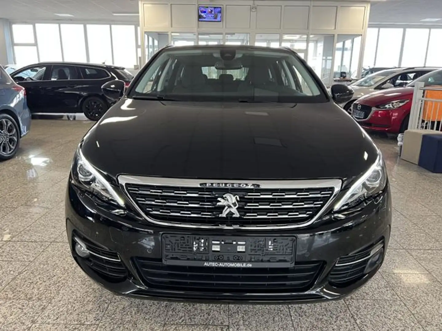 Peugeot 308 SW Allure 1.5 Blue HDI Kamera+DAB+NAVI+SHZ Zwart - 2