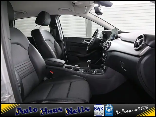 Mercedes-Benz B-Class view 29