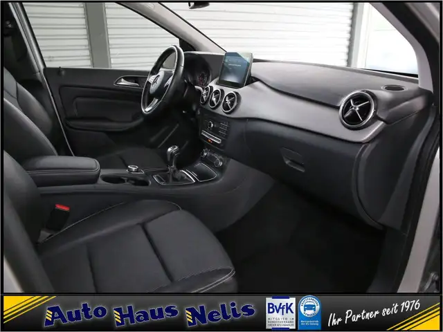 Mercedes-Benz B-Class view 28