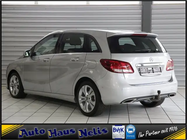 Mercedes-Benz B Class view 5