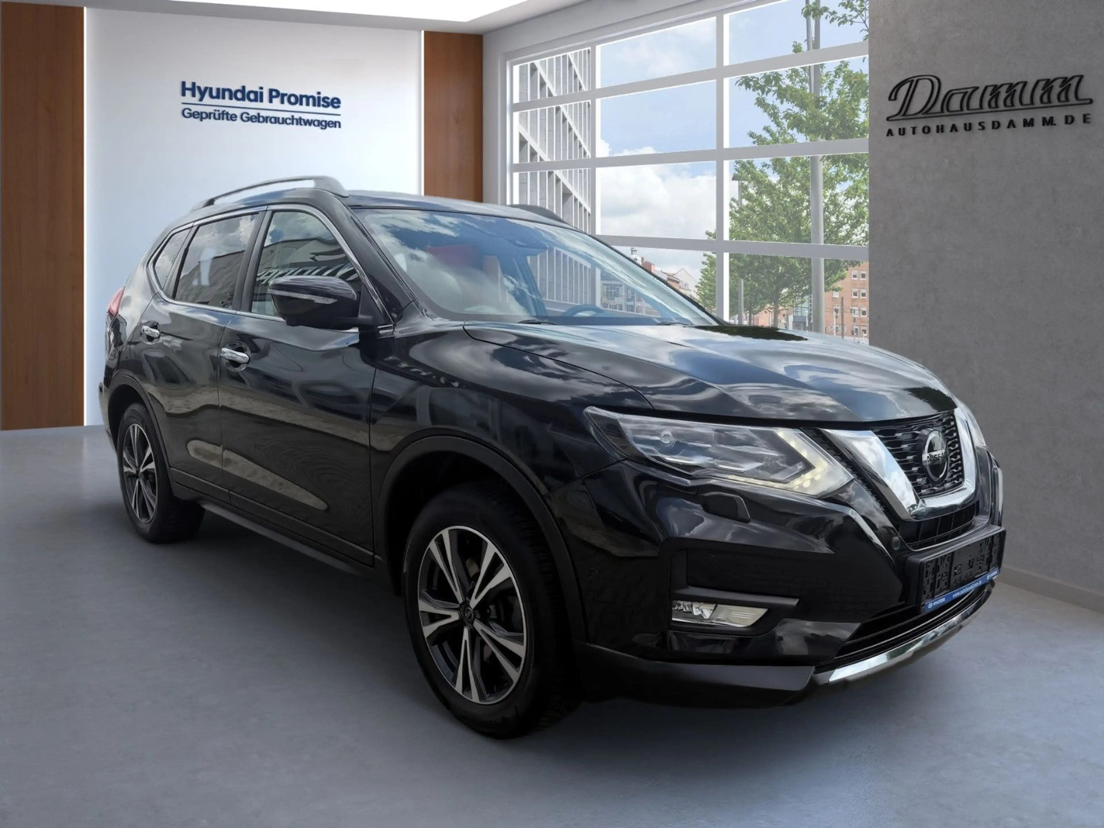 Nissan X-Trail N-Connecta — photo 2