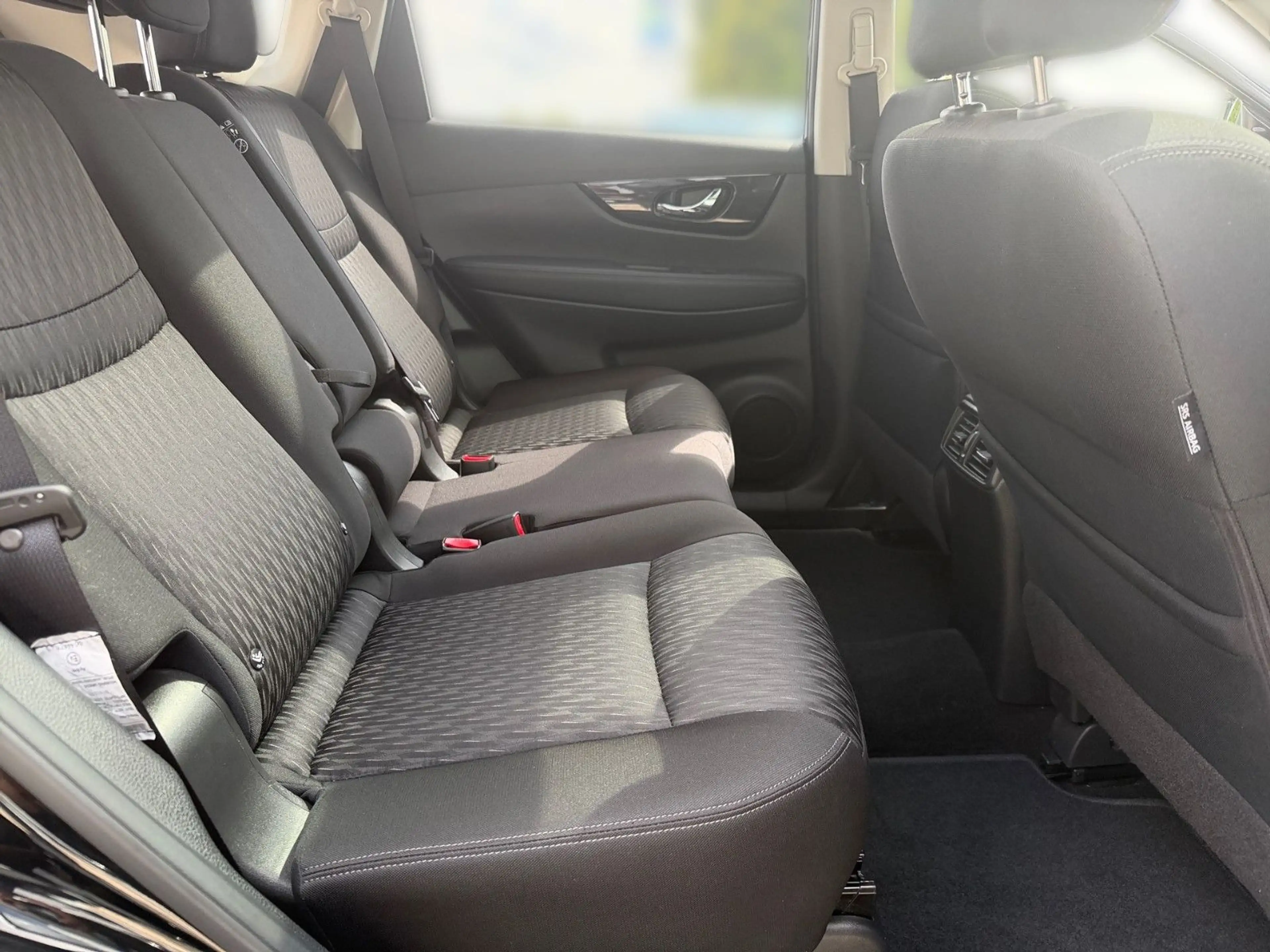 Nissan X-Trail N-Connecta — photo 13