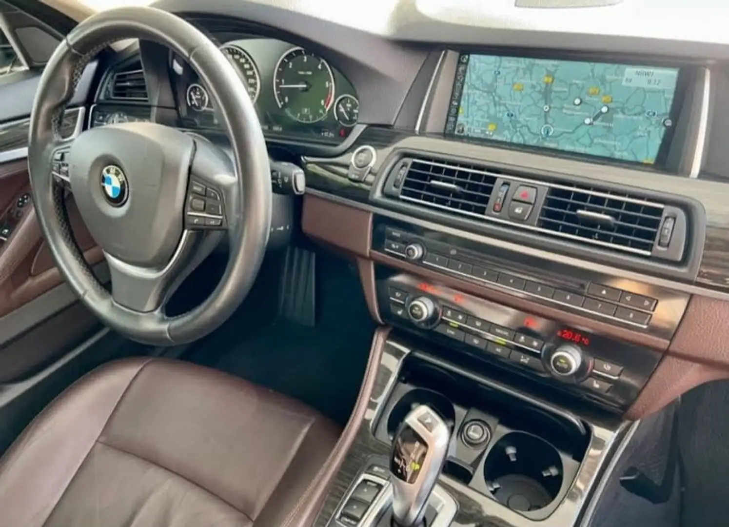BMW 520 5er Touring Diesel 520d xDrive Grau - 2
