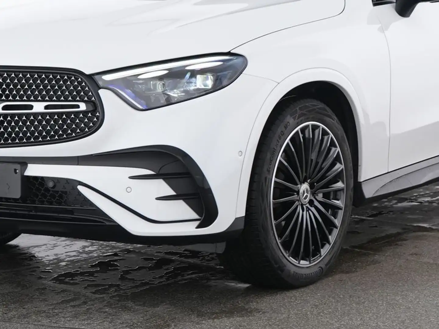 Mercedes-Benz GLC 300 d 4M Coupe AMG*Pano*AHK*Burmester*Night* Weiß - 2