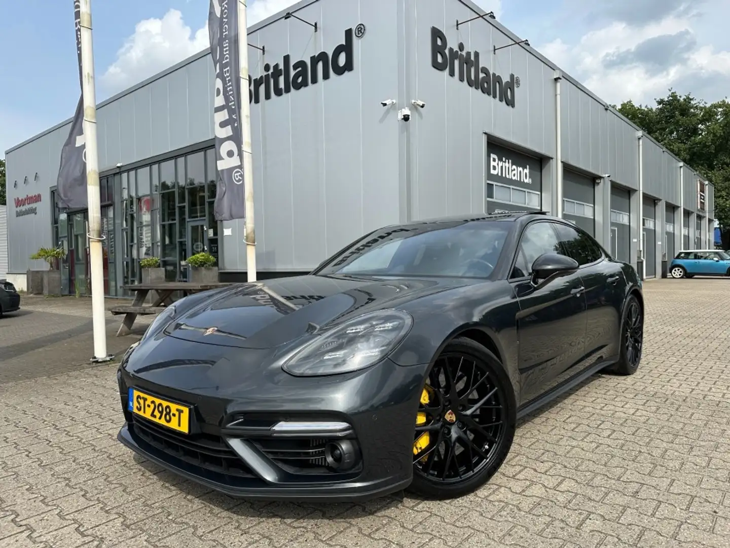Porsche Panamera 4.0 Turbo S E-Hybrid 2018 NL auto *Keramisch *Pano Gris - 1