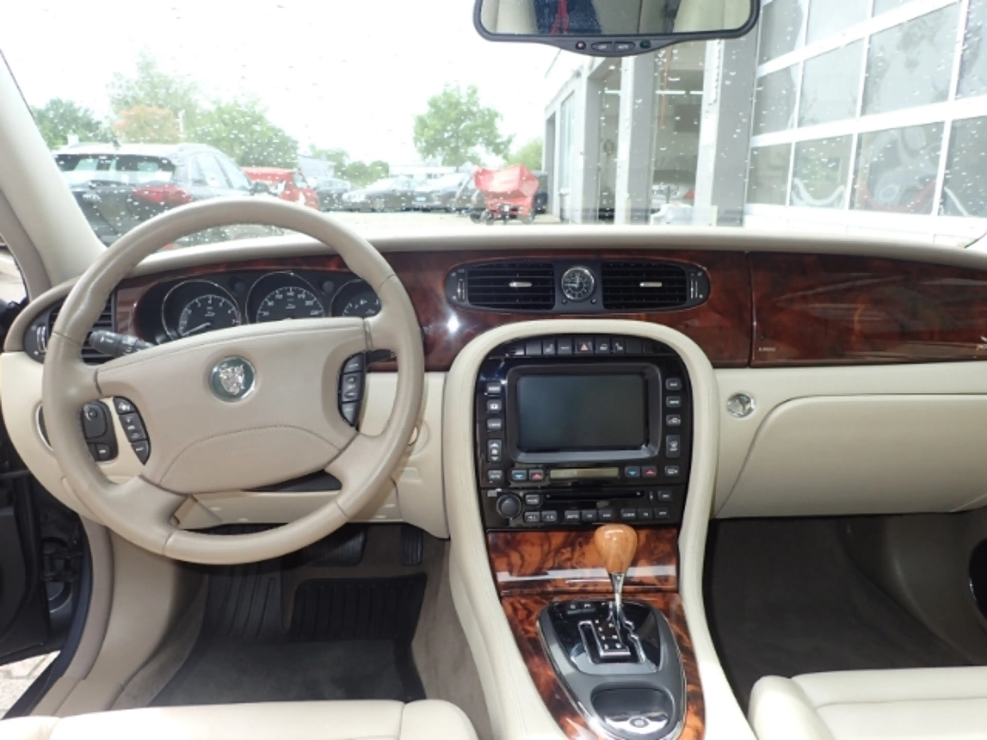 Jaguar XJ 3.5 V8 Luftfederung AD Navi Memory Sitze Xenon Meh — photo 10