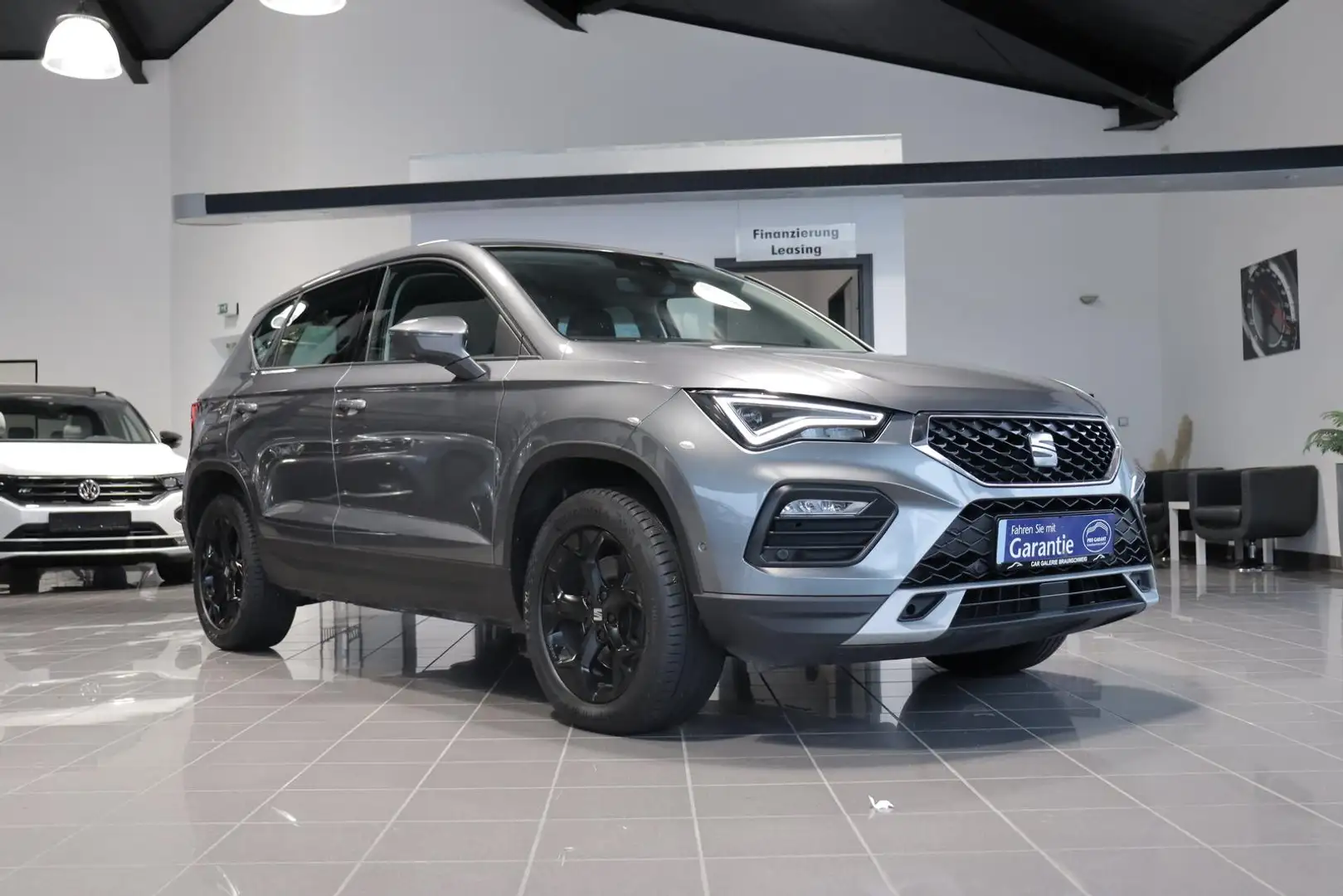 SEAT Ateca 2.0 TDI Style 4Drive*VIRTUAL*AHK* Grau - 2