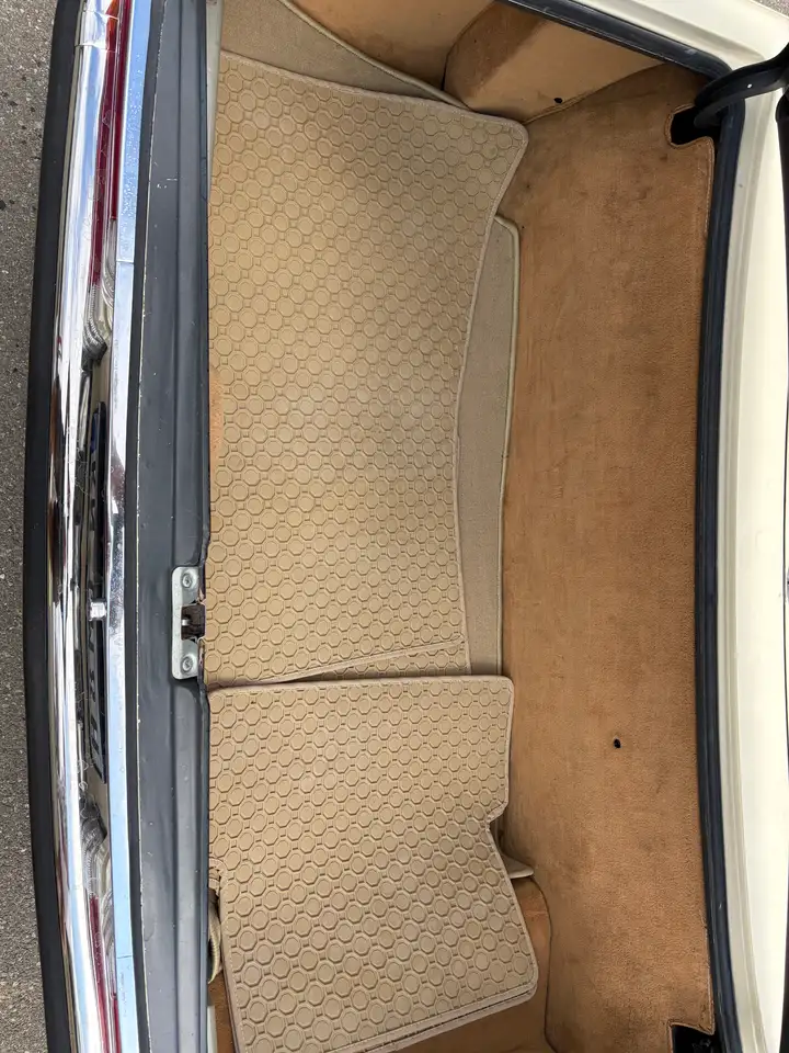 Mercedes-Benz SL 380 Cabriolet, foto 12