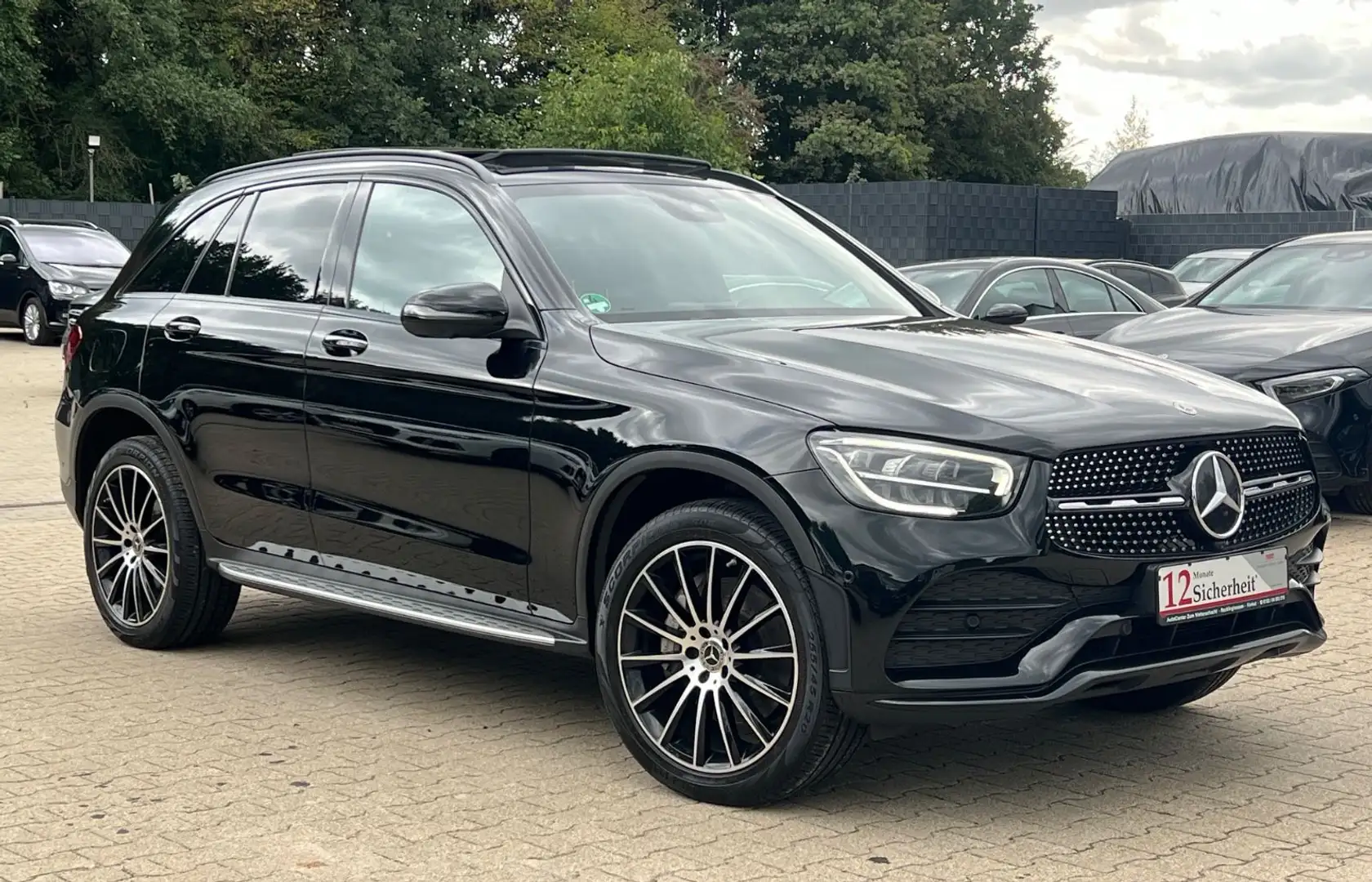 Mercedes-Benz GLC 300 GLC300de AMG LINE 4Matic-PANODACH-NIGHT P.-360° Schwarz - 1