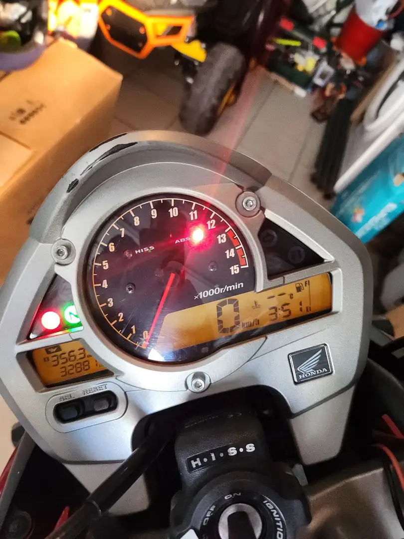 Honda Hornet Červená - 1