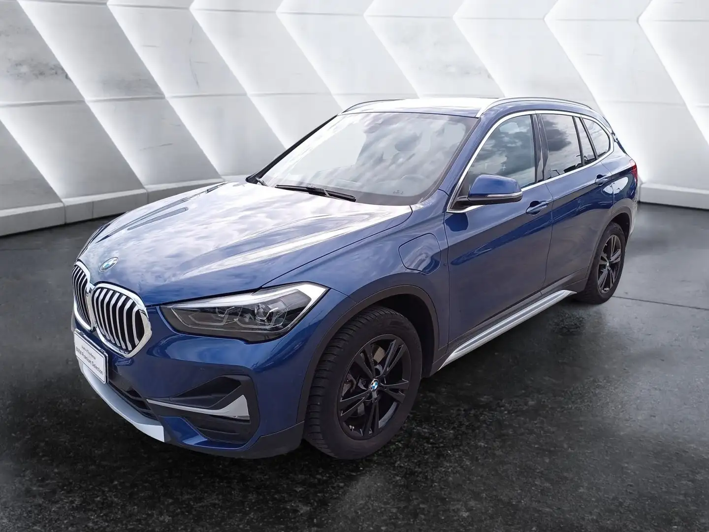 BMW X1 xdrive25e xLine auto Blau - 1