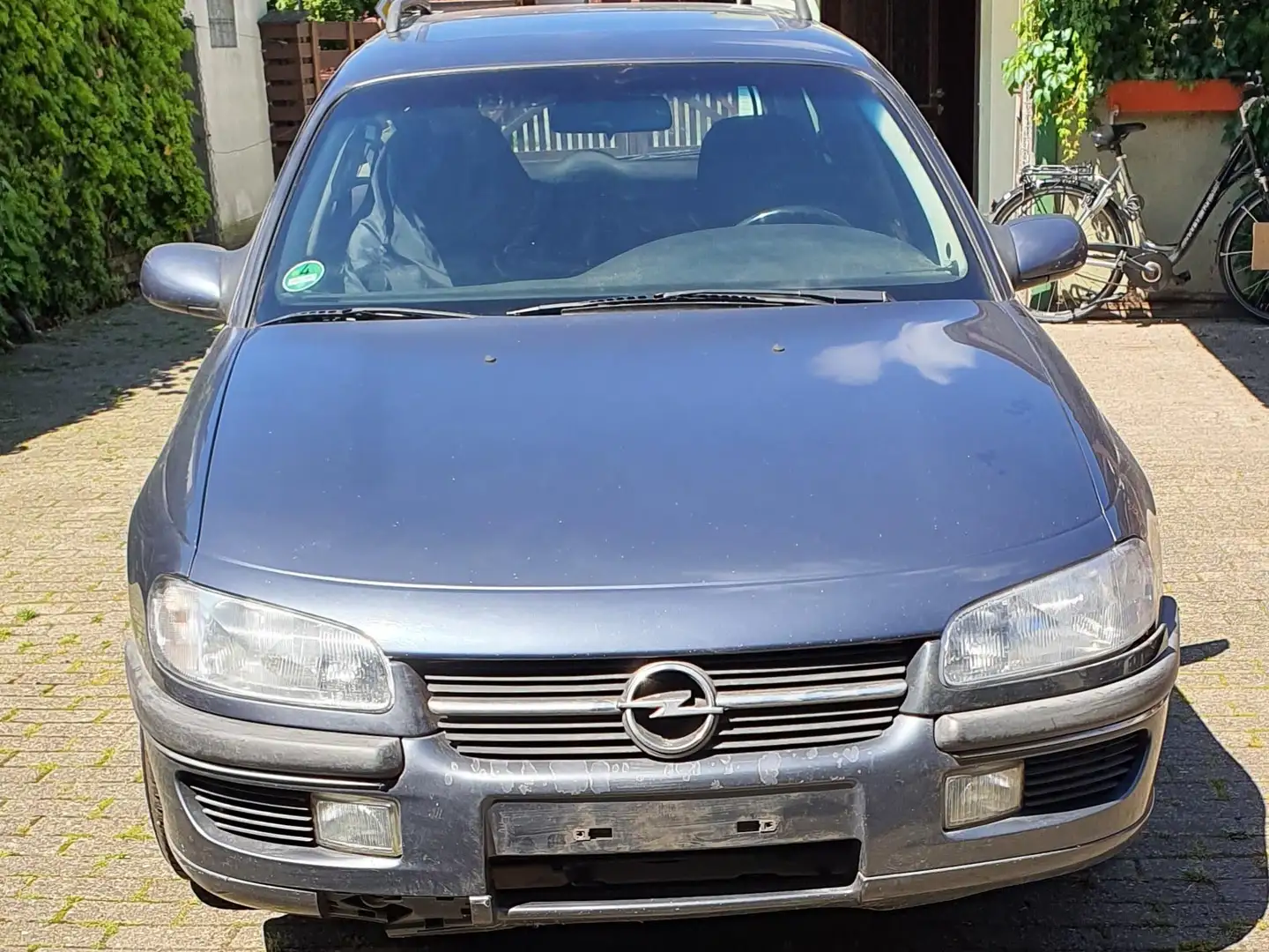 Opel Omega Omega Caravan MV6 Blu/Azzurro - 2