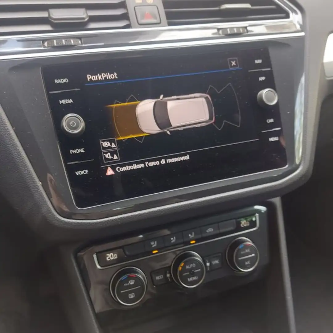 Volkswagen Tiguan 1.6 TDI SCR Sport BlueMotion Technology Bleu - 2