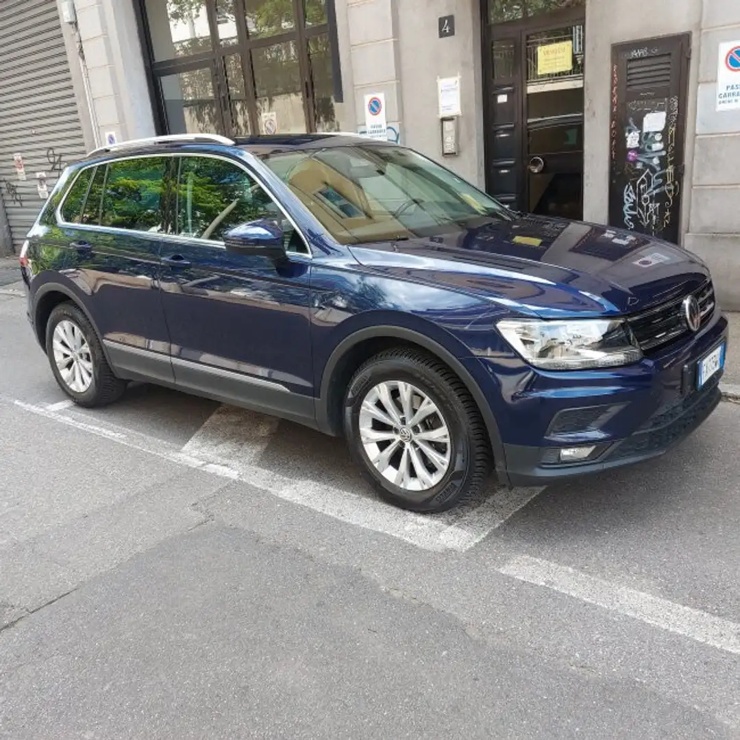 Volkswagen Tiguan 1.6 TDI SCR Sport BlueMotion Technology Bleu - 1