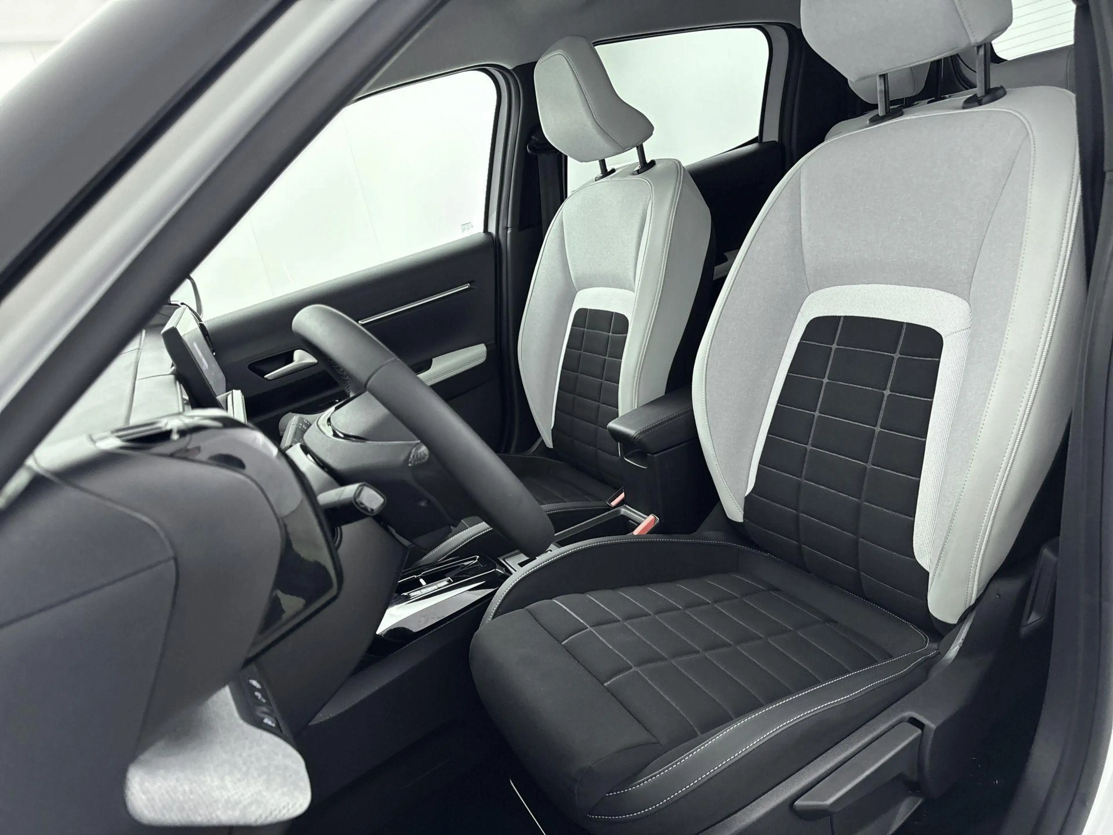 Citroen E-C3 Max 113pk 44 kWh — photo 3