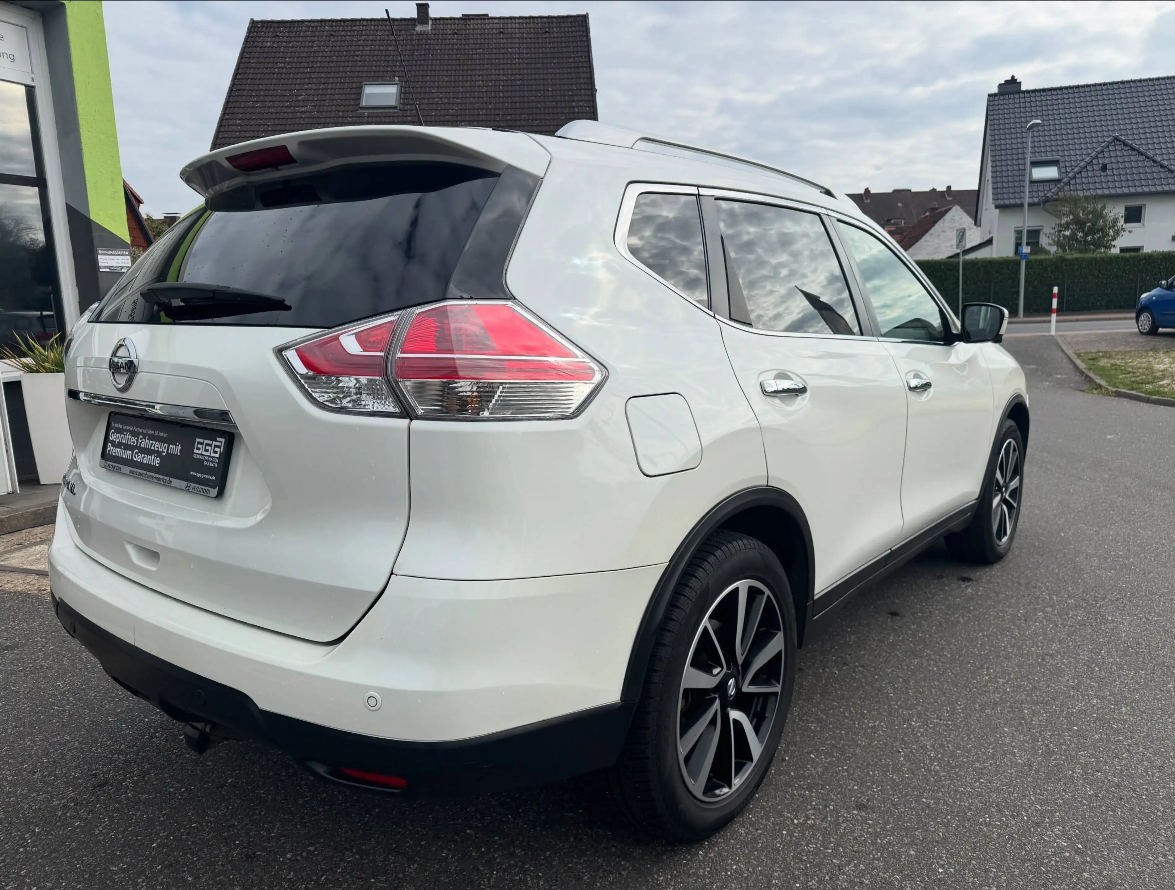 Nissan X-Trail Tekna 4x4 — photo 7