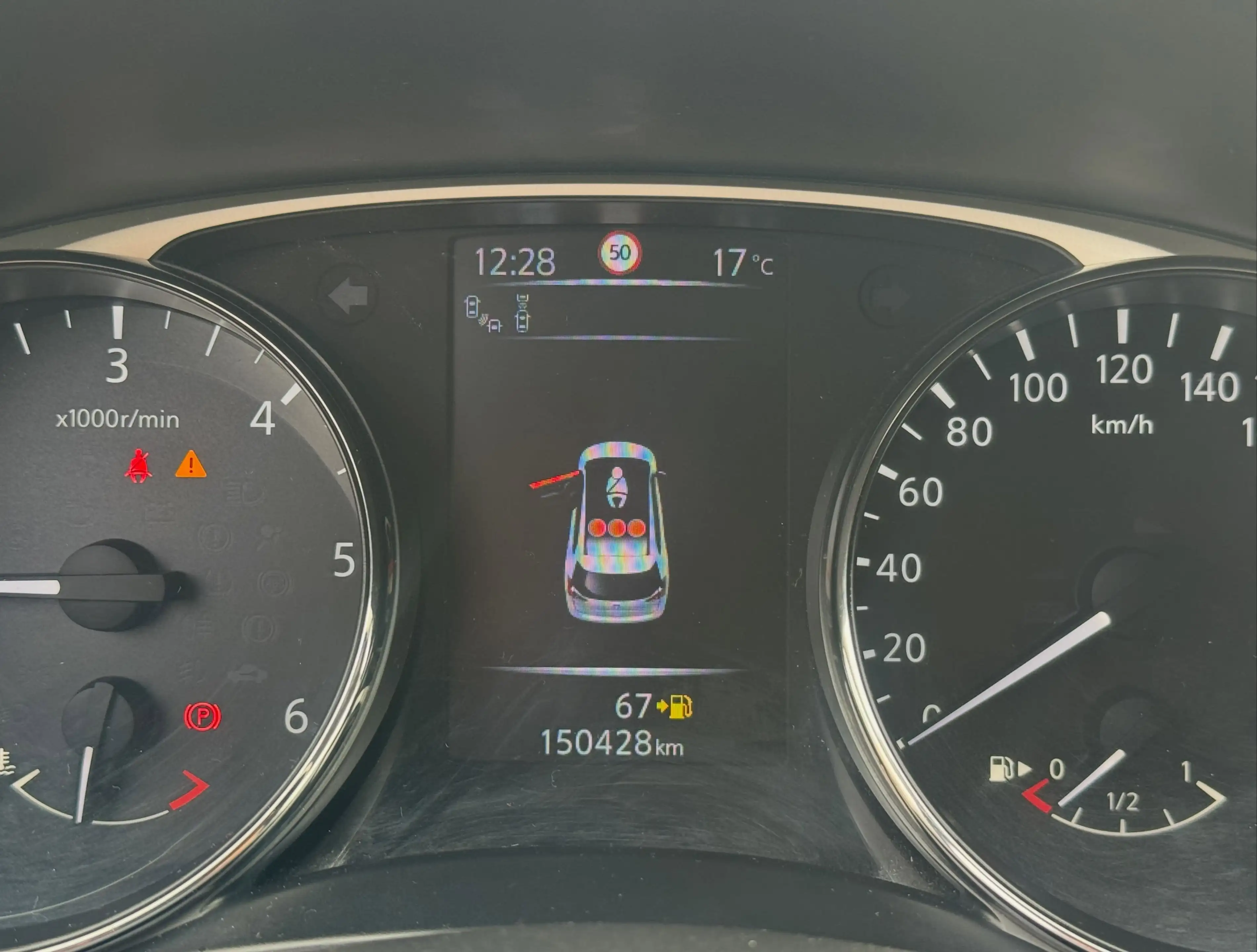 Nissan X-Trail Tekna 4x4 — photo 15