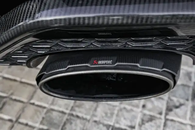 Audi RS6 Avant view 14