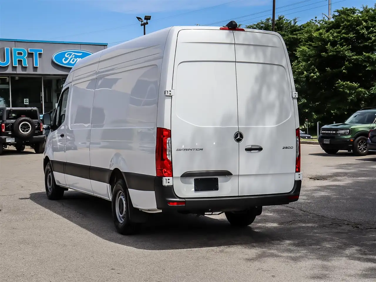 Mercedes-Benz Sprinter снимка Mercedes-Benz Sprinter
