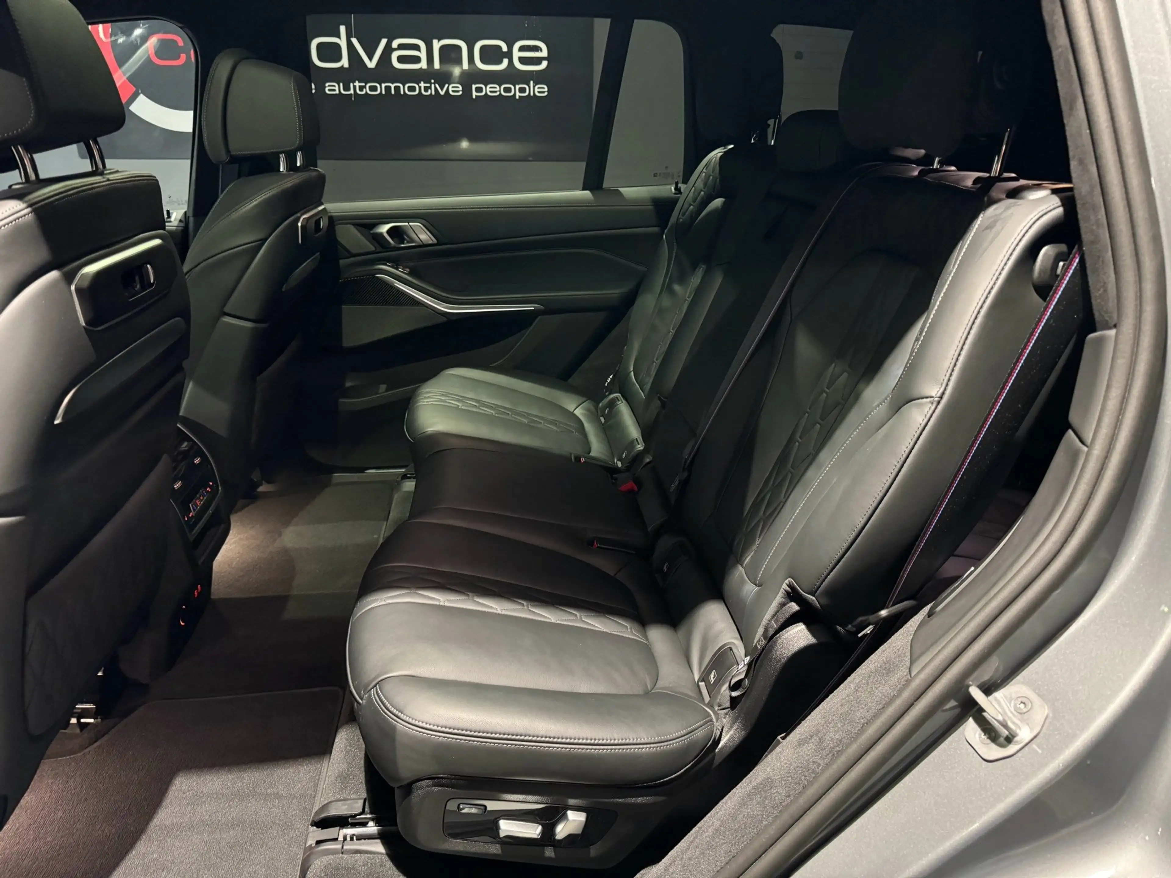 BMW X7 xDrive40d M Sport Pro "23" H&K — photo 13