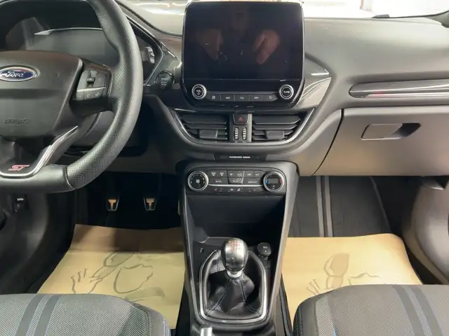 Ford Fiesta view 12