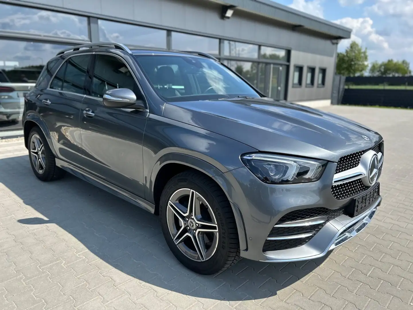 Mercedes-Benz GLE 300 d 4M AMG -Memory-360Kamera-20Zoll Grijs - 1