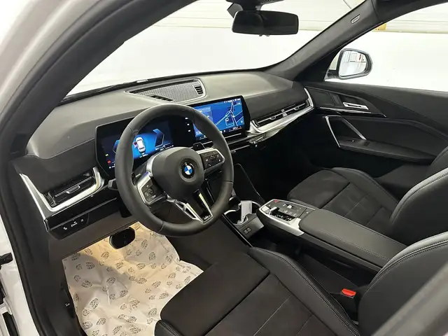 BMW X1 view 8