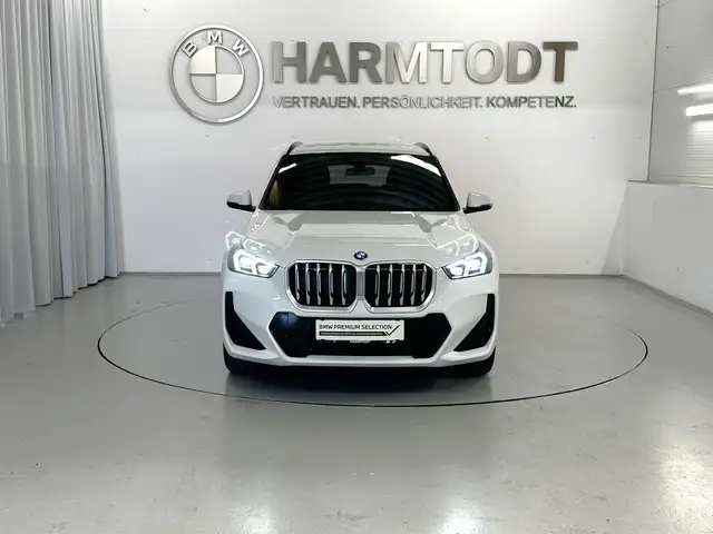 BMW X1 view 7